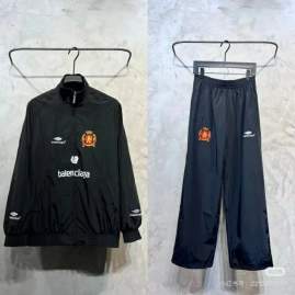 Picture of Balenciaga Sweater Suits _SKUBalenciagaS-XLlxtr0137088